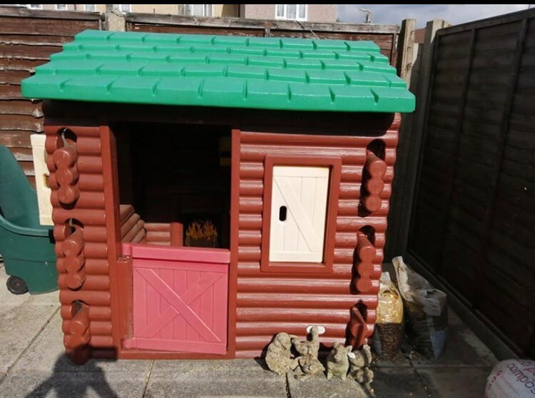 toy wendy house